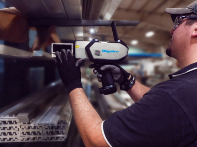 Rigaku handheld XRF analyzer
