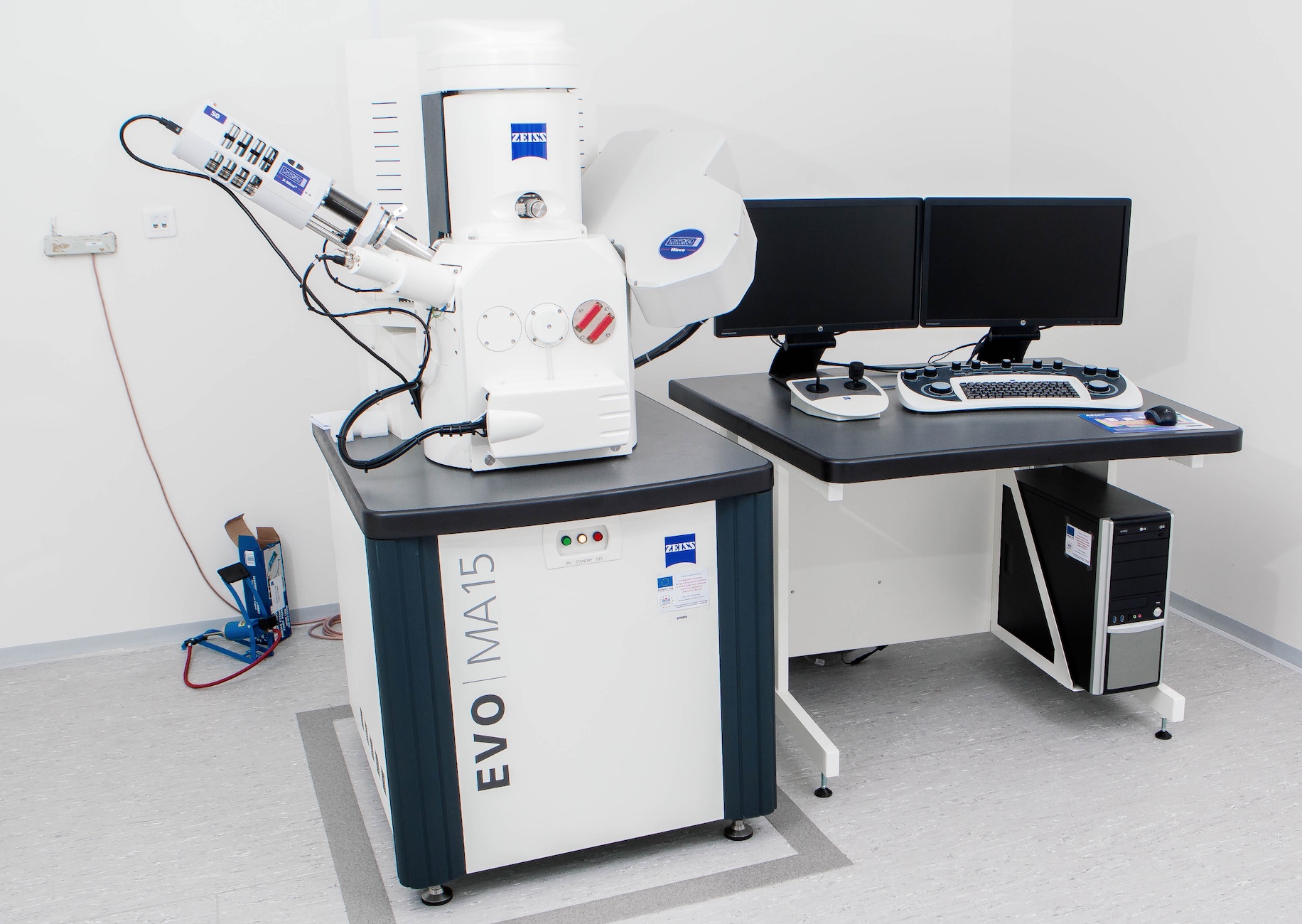 ZEISS EVO MA 15 scanning electron microscope